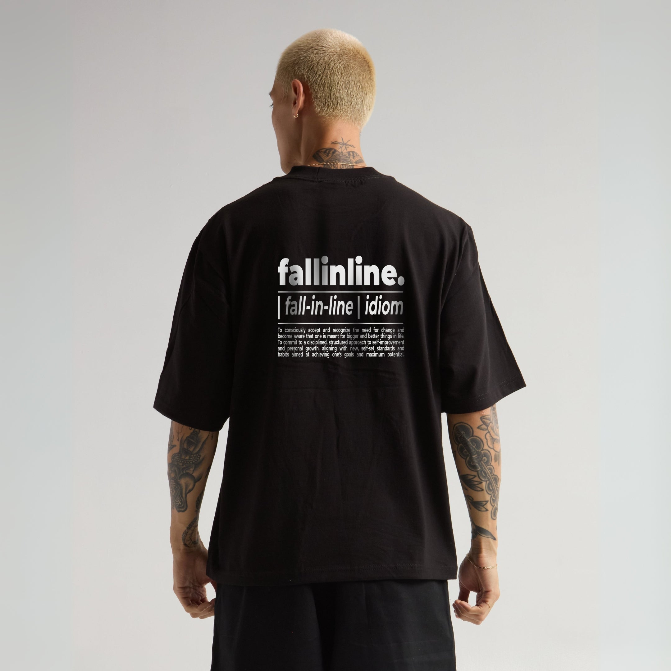 fallinline. Defined Heavyweight Tee