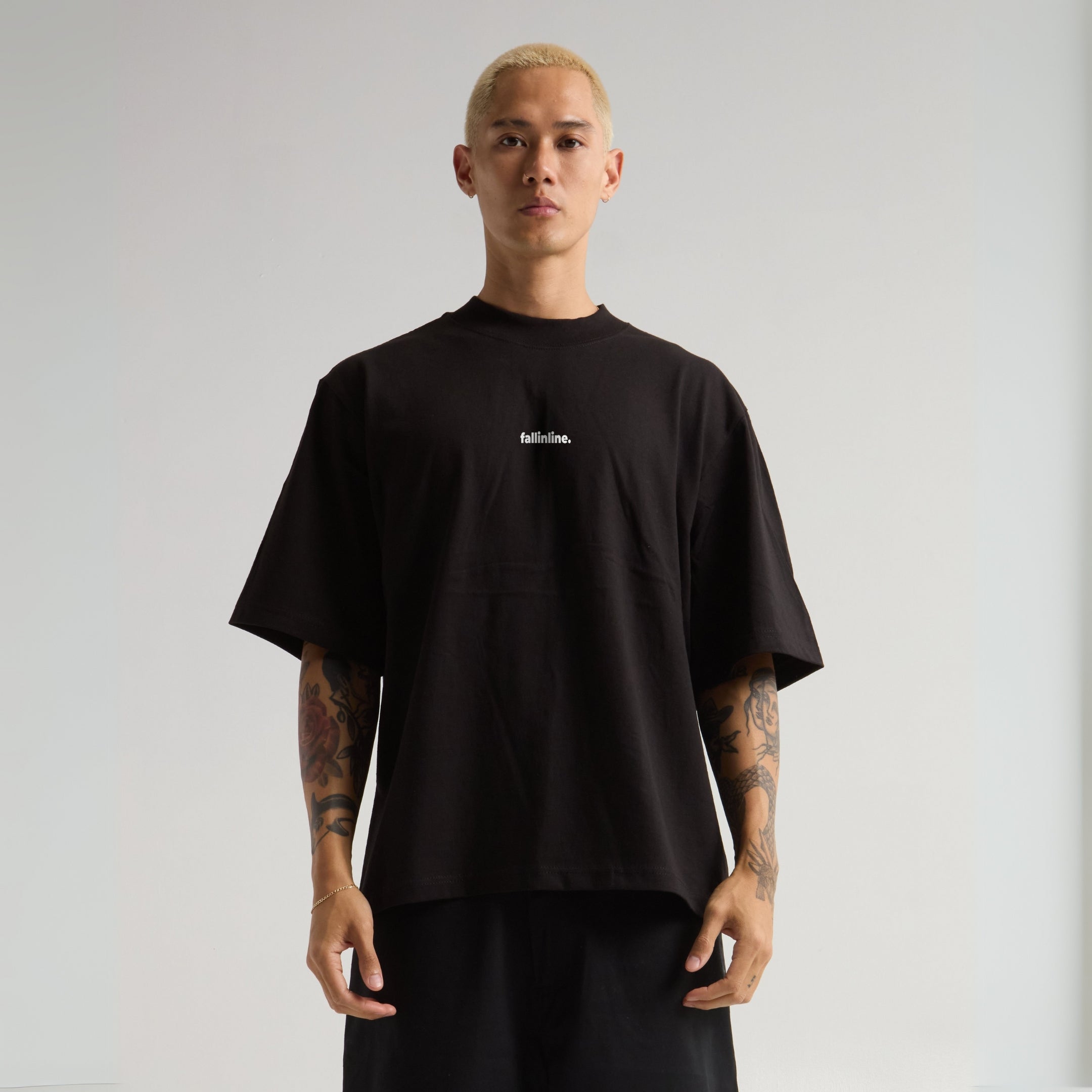 fallinline. Defined Heavyweight Tee